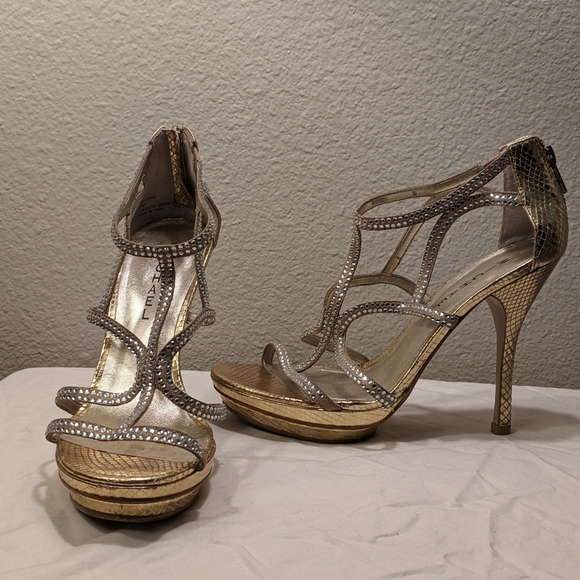 MICHAEL size 8 rhinestone/gold stiletto heels. - Picture 6 of 12